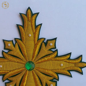 Nuevas cruces y emblemas de PU bordados hechos a medida con logotipo personalizado y color de alta calidad a bajo precio al por mayor - Product Image 2