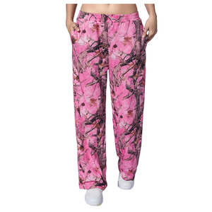 Pantalones Deportivos de Alta Calidad Hechos en Pakistán, con Estampado de Camuflaje Selvático, Corte Holgado y Diseño Moderno - Product Image 1