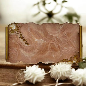 Plateau en résine fait main Plateau de service élégant et abordable pour les collations et les boissons Plateau en résine élégant par AALIYAN IMPEX - Product Image 1