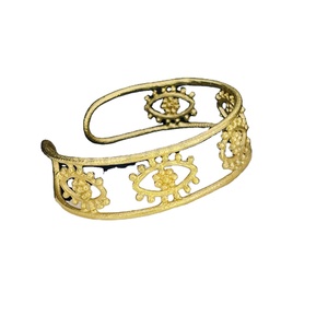 Brazalete de latón chapado en oro de diseñador hecho a mano, brazalete de flor de ojo punteado personalizado, fabricante de joyería de moda clásica de alta calidad - Product Image 1