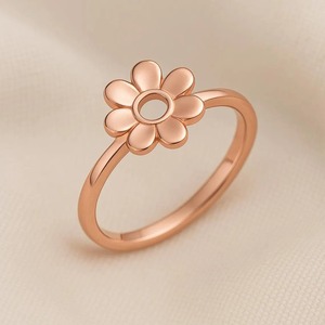 Bague fleur en argent sterling Dainty Floral Band Minimalist Nature Inspired Jewelry For Women Handmade 925 Silver Stackable Ring - Product Image 4