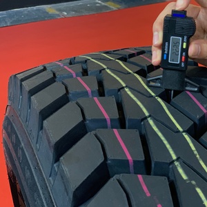Pneus de camion d'occasion, prix de gros pour véhicules commerciaux - Product Image 2