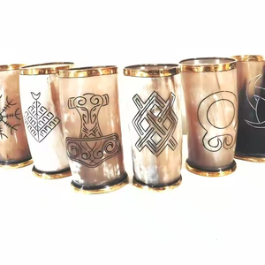 Alta calidad al por mayor Animal-estilo hecho a mano tallado Natural beber cuerno vidrio para cerveza agua para el hogar por la artesanía de media luna - Product Image 4