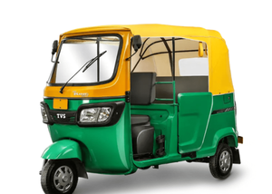 รถสามล้อเครื่องยนต์เบนซิน คิง ดีลักซ์ 3 ล้อ สีทอง ผลิตในอินเดียที่ดีที่สุด - Product Image 2