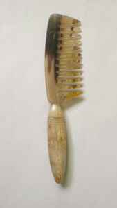 Peine de cuerno de buey Natural hecho a mano del mejor proveedor, diente fino, Color blanco lechoso, Original estilo tradicional, cepillo para hombres y mujeres, Tamaño 7 - Product Image 4