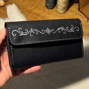 กระเป๋าถือคลัทช์สไตล์ตะวันตกของผู้หญิงทำจากหนังแท้100% แบบพกพากันน้ำทำมือจุของได้มาก - Product Image 2