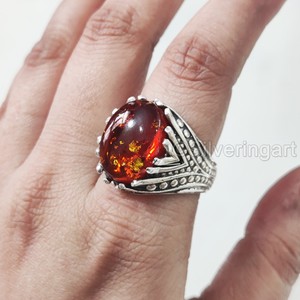 Grossiste Bague pour hommes Bague en ambre naturel de la Baltique avec pierre de naissance Toutes les tailles Bijoux de Noël arabes Bague en argent sterling 925 - Product Image 1