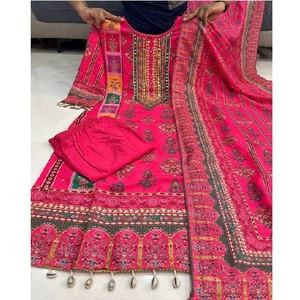 Costume élégant en soie de diamant pour femmes avec miroir rigide brodé à la main en coton Dupatta vêtements ethniques traditionnels prêts à l'emploi - Product Image 5