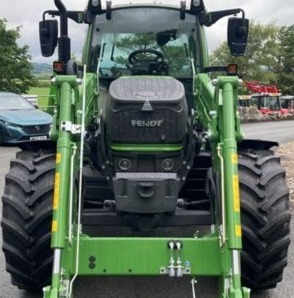 Fendt 211 Power Loader Tractor Motor de 3 cilindros 114hp (124hp con Boost) - Product Image 2