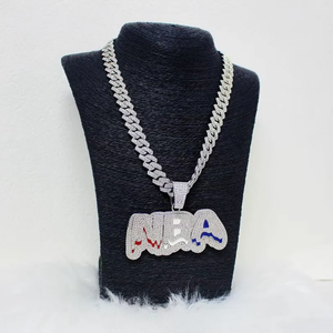 Colgante Personalizado con Nombre en Letras Estilo Drip con Diamantes Moissanite, Colgante de Lujo Estilo Hip Hop para Hombre con Brillo de Diamante - Product Image 2