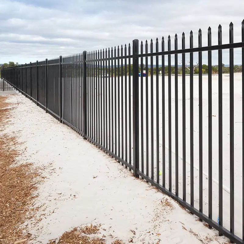 Ökonomische röhrenförmige Zaunplatten Pfeifenzaun für Schwimmbad Sicherheit Stahl-Haupttor für Hintergärten Parks Außenzaun