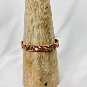 Pulsera Religiosa de Aluminio con Forma de Corazón para Mujer, Brazalete Magnético Hecho a Mano, Regalos Originales de la India - Product Image 1