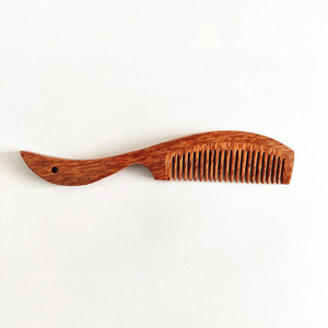 Tendance du moment : Peigne en bois de coco du Vietnam, peignes à cheveux en coco faits à la main, prise en charge par FBA, prêt à l'exportation - Product Image 5