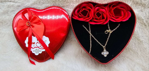 Caja de Flores de Plástico Roja en Forma de Corazón, Hecha a Mano, Romántica, Directo de Fábrica, Regalo de Acción de Gracias, Conservada para Anillo, 2026 Cosmic - Product Image 2