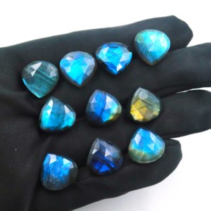 Vente en gros de pierres précieuses en labradorite en forme de cœur, taille brillante, pierres brutes pour la fabrication de bijoux, labradorite naturelle, feu bleu, brithstone - Product Image 5