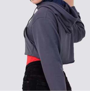 Sweat à capuche court à fermeture éclair personnalisé pour femmes, col roulé, manches tombantes, séchage rapide, écologique, service OEM - Product Image 5