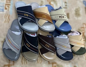 Sandalias árabes elegantes para hombre Chappals de cuero PU de alta calidad con cómoda suela de goma a medida para entusiastas de Dubái con estilo - Product Image 6