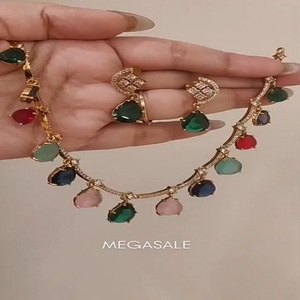 Conjunto de Collar con Acabado Mate CZ para Mujer, Perfecto para Fiestas, Collar de Uso Diario con Hermosos Aretes, Conjunto Multicolor - Product Image 1
