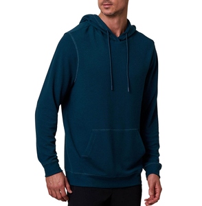 Sudadera con capucha Tie Dye para hombres con patrón psicodélico y colores vibrantes que dan vibraciones retro y sensación expresiva de Festival - Product Image 5