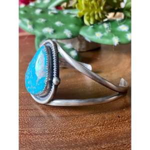 Navajo-Made High Grade Kingman Turquoise & Sterling <b>Silver</b> <b>Cuff</b> <b>Bracelet</b> Fashionable Accessory - Product Image 4