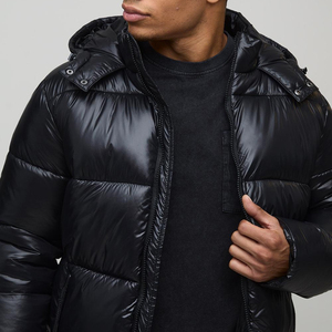 Veste matelassée oversize de qualité supérieure pour homme, fermeture éclair, avec capuche amovible, veste matelassée en duvet pour homme - Product Image 3