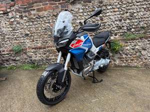 Motocicleta Duecento Tributos de Alta Calidad - Product Image 3