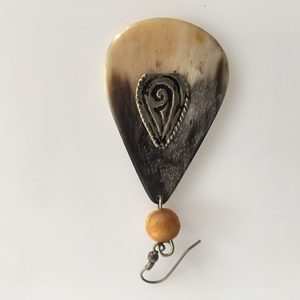 Pendientes de Cuerno de Búfalo Hechos a Mano para Mujer, Estilo Ángel, Joyería Ecológica y Natural con Diseños Únicos - Product Image 2