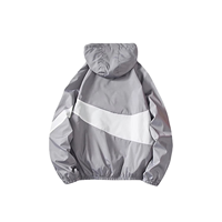 Nouveau design Veste de pluie à capuche imperméable et légère Imperméable coupe-vent de randonnée en plein air pour hommes Vente en gros Commandes personnalisées