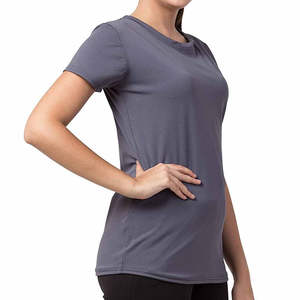 Camiseta de algodón para mujer, cuello redondo, manga corta, informal, suave, transpirable, ajustada, estilo veraniego, color sólido, básica para uso diario. - Product Image 2