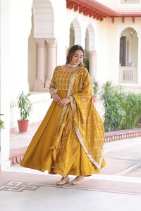Salwar Kameez élégant en Georgette avec broderie Zari pour mariage indien, tenue de mariée pakistanaise, style traditionnel toutes saisons - Product Image 3