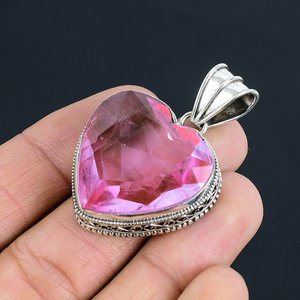Colgante de ajuste de bisel Chapado en plata de ley 925 con forma de corazón de corte facetado de cuarzo Topacio místico de alta calidad para mujer - Product Image 2