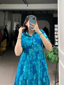 Dernière tenue de créateur à feuilles persistantes Robe en Georgette Imprimé floral Fourniture en gros à prix réduit Shopping en ligne Inde à vendre - Product Image 5