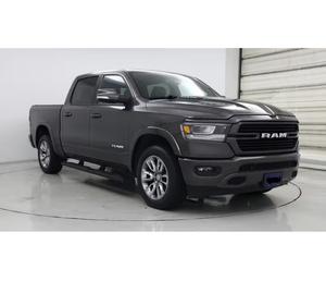 RAM 1500 Laramie Crew Cab 2020, Caja de 5'7'', 4x4, Usada en Excelentes Condiciones - Product Image 1