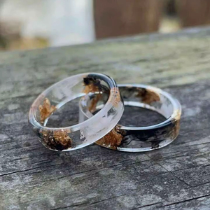 Anneaux en résine acrylique de forme ronde, fabriqués à la main, anneaux d'amour pour femmes, bijoux de fête, vente en gros au meilleur prix - Product Image 1