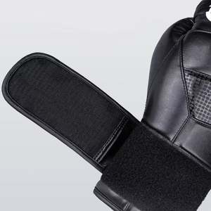 ถุงมือชกมวยแบบผูกเชือกสีแดง ขนาด 14 ออนซ์ 16 ออนซ์ สำหรับผู้ใหญ่ ทำจากหนัง PU สำหรับฝึกซ้อม MMA คิกบ็อกซิ่ง และซานด้า ระดับมืออาชีพ - Product Image 4