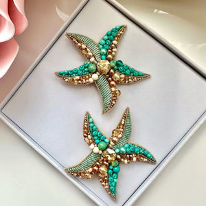 Broches con cuentas de diseñador hechos a mano, accesorios de alta calidad, diseño único, forma de color personalizada, regalo de estilo moderno para bebé - Product Image 1