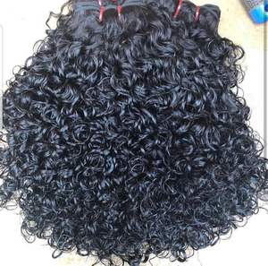 Vente directe de cheveux humains indiens 180 pour cent de densité profonde bouclés 360 dentelle frontale perruques avec bande élastique cheveux naturels doux pour les femmes - Product Image 5