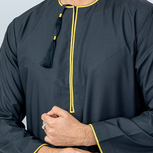 Prix usine tissu doux fait hommes O cou Jubba Thobe pour toutes les saisons 2025 dernière conception hommes Thobe Jubba en bas quantité minimale de commande - Product Image 6