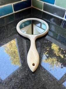 Espejo de mano hecho a mano de madera de acacia con mango espejo de tocador y aseo de madera natural para cuidado personal, uso decorativo - Product Image 3