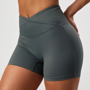 Pantalones cortos de mujer de cintura alta con envoltura de humo verde personalizados transpirables que absorben el sudor Fitness Gym Workout Short - Product Image 1