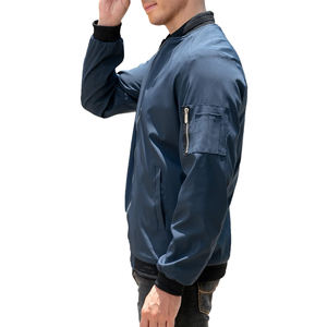 Veste bomber varsity en satin doré brodée sur mesure, fabriquée par une usine OEM, veste de baseball en soie pour homme, veste streetwear pour homme, veste d'hiver pour homme - Product Image 6