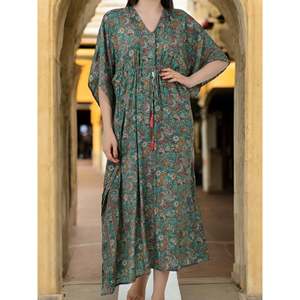 Caftán verde azulado con estampado paisley # 1624 Trajes de Baño de Seda para Mujer, Estilo Kaftan - Product Image 1