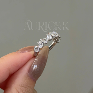 Anillo de Media Eternidad con Moissanita de Corte Fantasía, Chapado en Oro de 14K y Rodio, para Boda, Compromiso, Aniversario o Regalo - Product Image 3