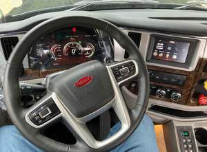 NUEVO 2026 PET ERBILT 589 565HP 6x4 14.6L L6 Motor diésel Transmisión AUTOMÁTICA CATER PIL LER - Product Image 2