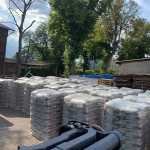 Granulés de bois biomasse pour usage industriel et chauffage - Product Image 1