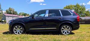 V-olvo XC90 T8 E-AWD Excellence 2017 d'occasion, modèle de luxe ultra-rare, groupe motopropulseur hybride rechargeable de 400 ch, bleu magique métallisé - Product Image 2