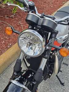 Nouvelles motos Bonneville T100 2025 toutes disponibles en stock - Product Image 6