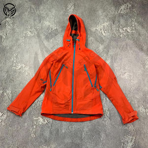 Veste en polaire à capuche douce de qualité supérieure, nouvelle conception, chaude pour l'hiver, fermeture éclair, logo personnalisé imprimé en relief - Product Image 1