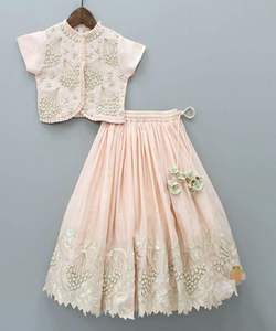 ชุดแต่งกายสำหรับเด็กลายดอก - Product Image 3