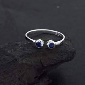 แหวนแซฟไฟร์สีฟ้าทำด้วยมือแหวนโซลิแทร์เงินสเตอร์ลิงเครื่องประดับวินเทจโบฮีเมียนของขวัญวันเกิดสำหรับผู้หญิง - Product Image 4